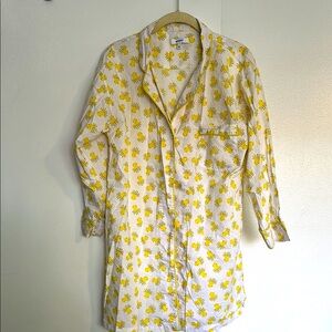 Marigot Lorient sleep shirt with adorable YELLOW SQUID!